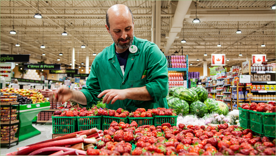 Fiesta Farms has knowledgable and experienced staff to help you with any grocery needs.